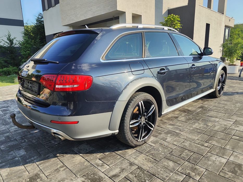 2012 Audi A4 alltoad 245cp