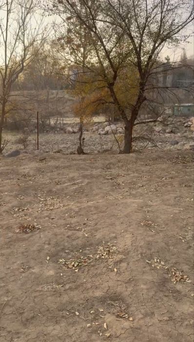 Продается участок 6 соток в Акташе - горный воздух, отличная локация.
