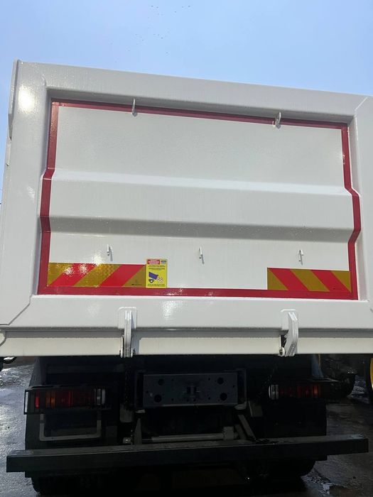 Автосамосвал Sinotruk HOWO 8х4 CNG - 31 тн