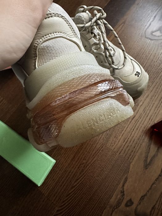 balenciaga triple s