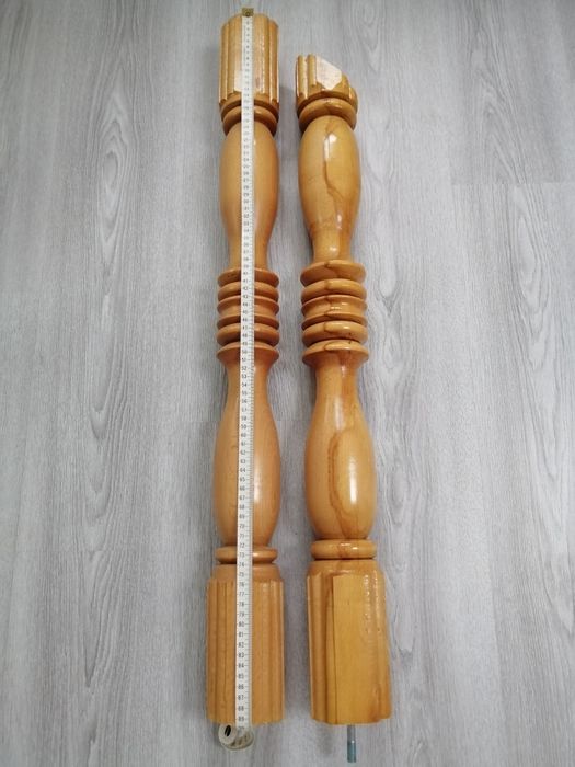 Vând stâlpi (baluștri) lemn stejar