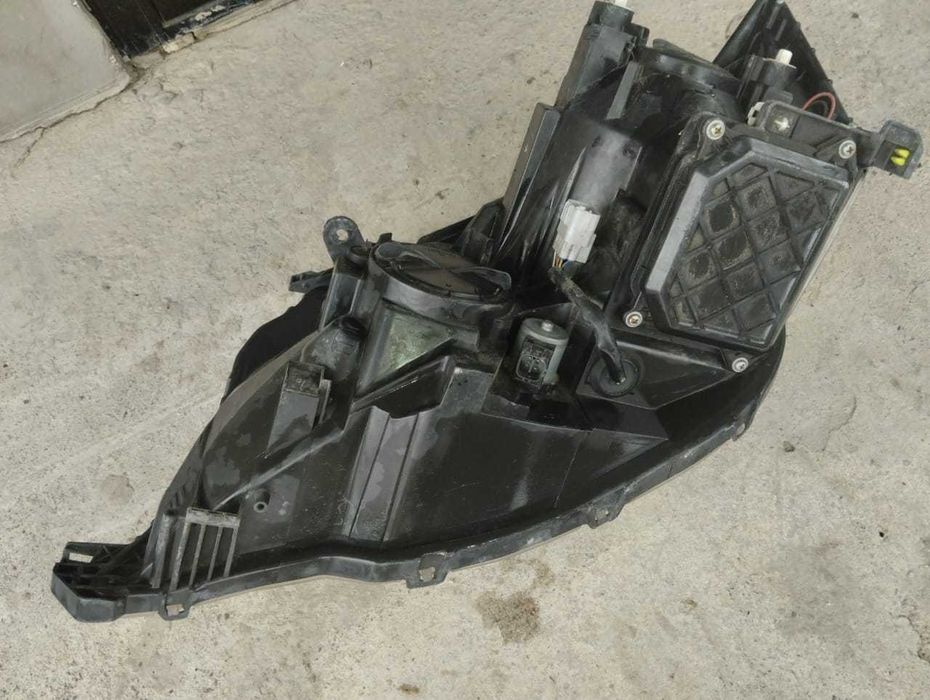 Фары на тойота альфард