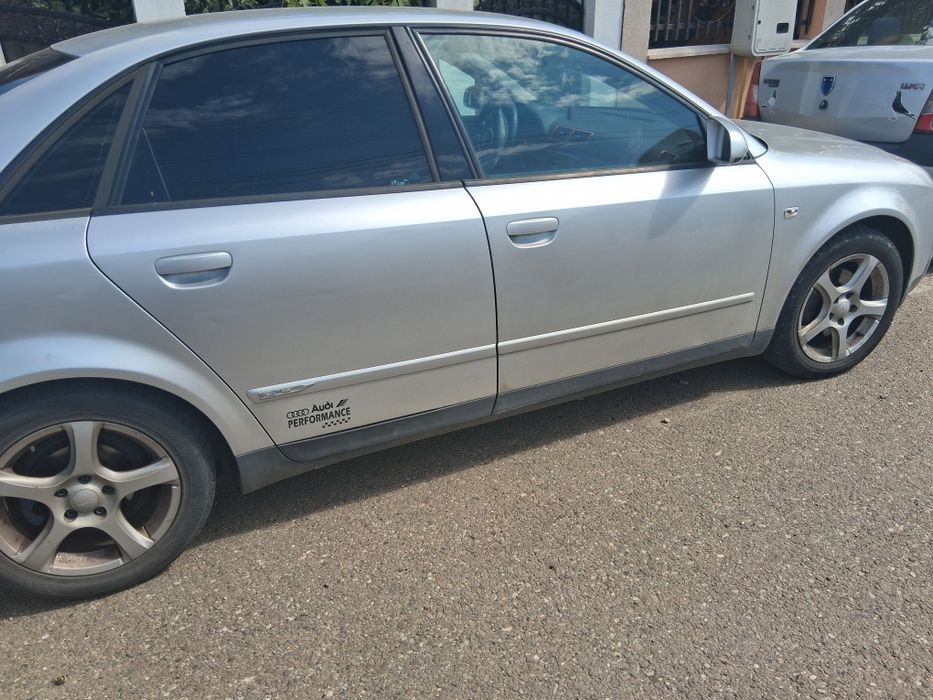 Se vinde audi  a4