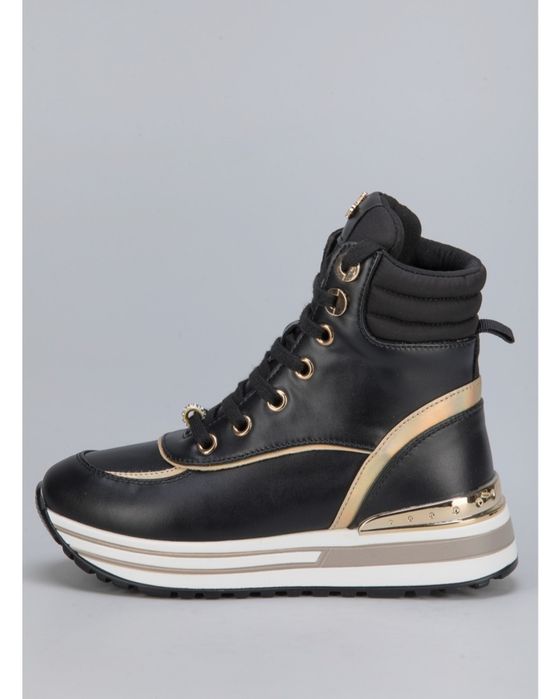 Демисезонные ботинки для девочки.