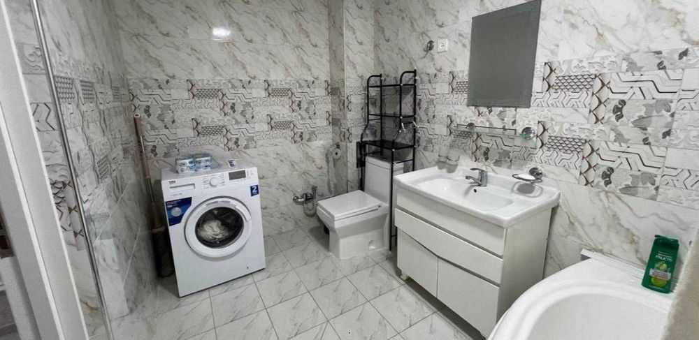 Yunusobod Turkiston metroga yaqin joyda kvartira bor