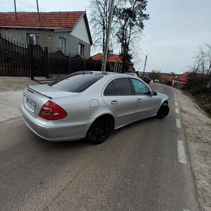 MERCEDES W211 E220 d