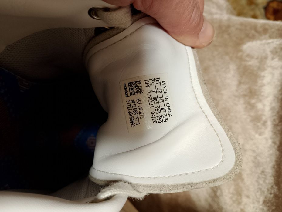 Маратонки Adidas,Nike..