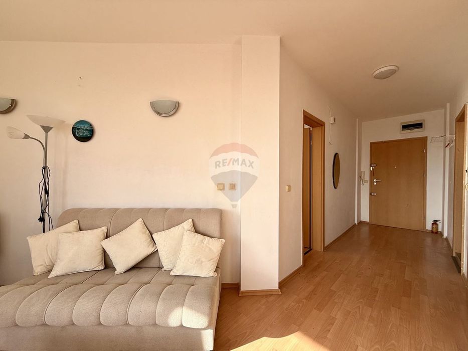 Продава се Тристаен апартамент в Балчик - 97 кв.м за 516 €/кв.м - Снимка #4