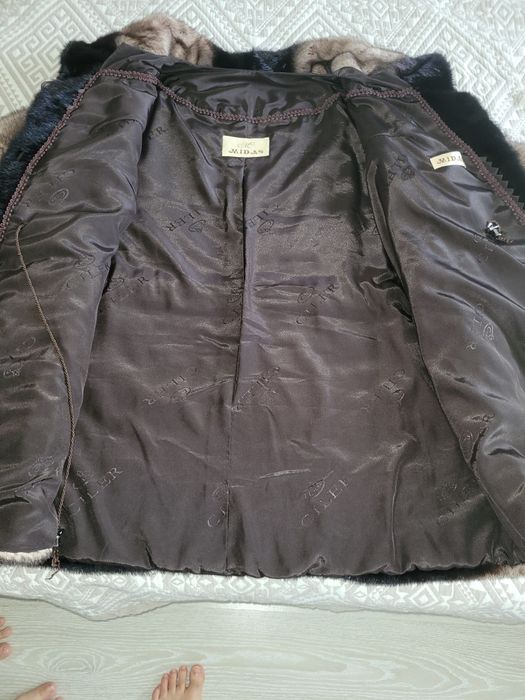 Продаётся Норковая шуба