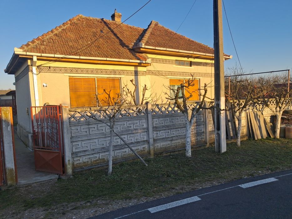 Casa de Vanzare in Livada