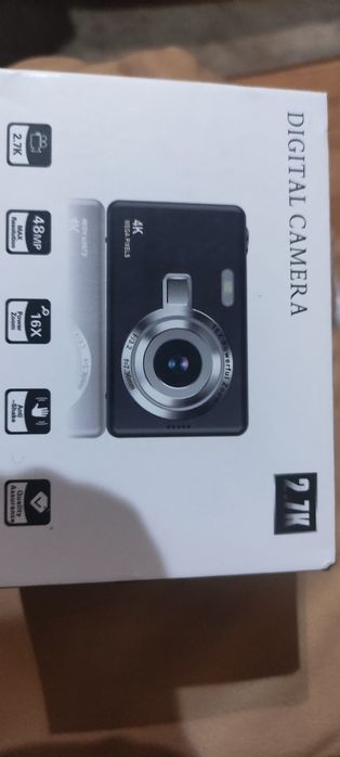 Чисто нов дигитален фотоапарат