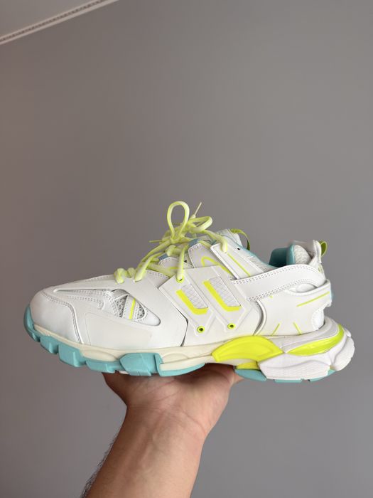 Balenciaga Track