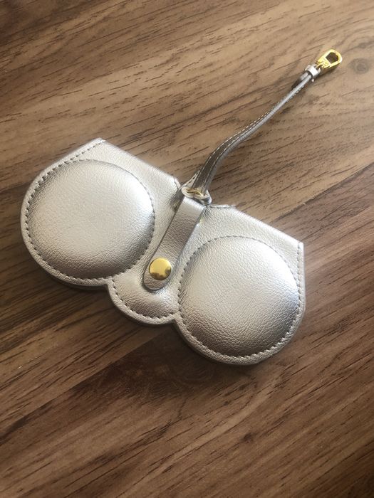 Очки солнцезащитные