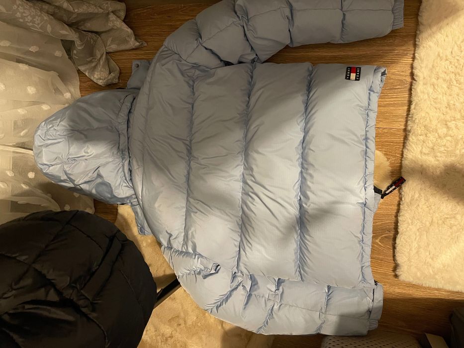 Vând Geaca tommy jeans Alasaka