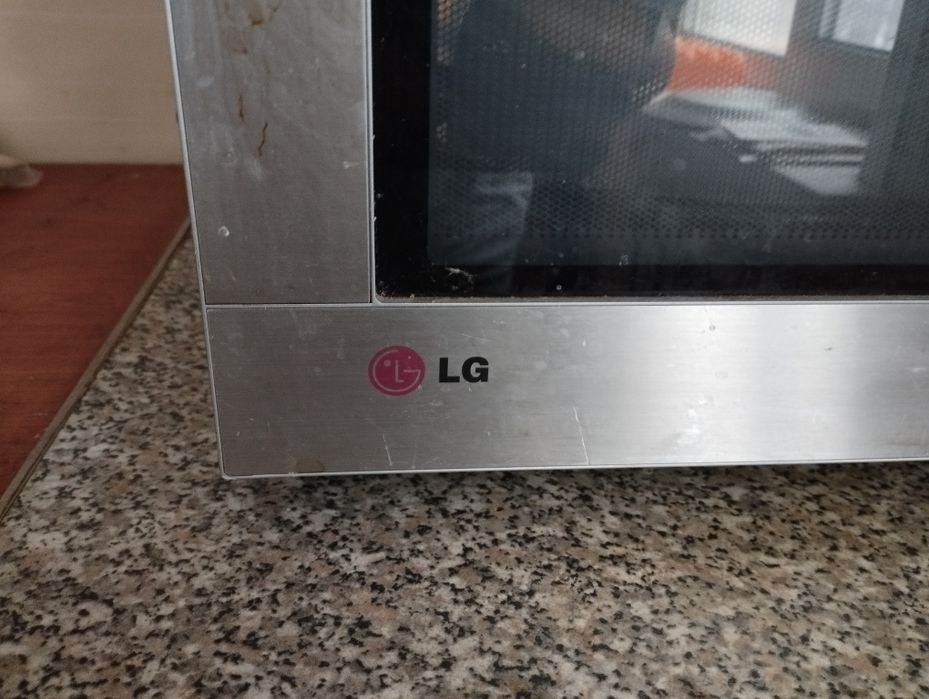 Микроволновая печь LG