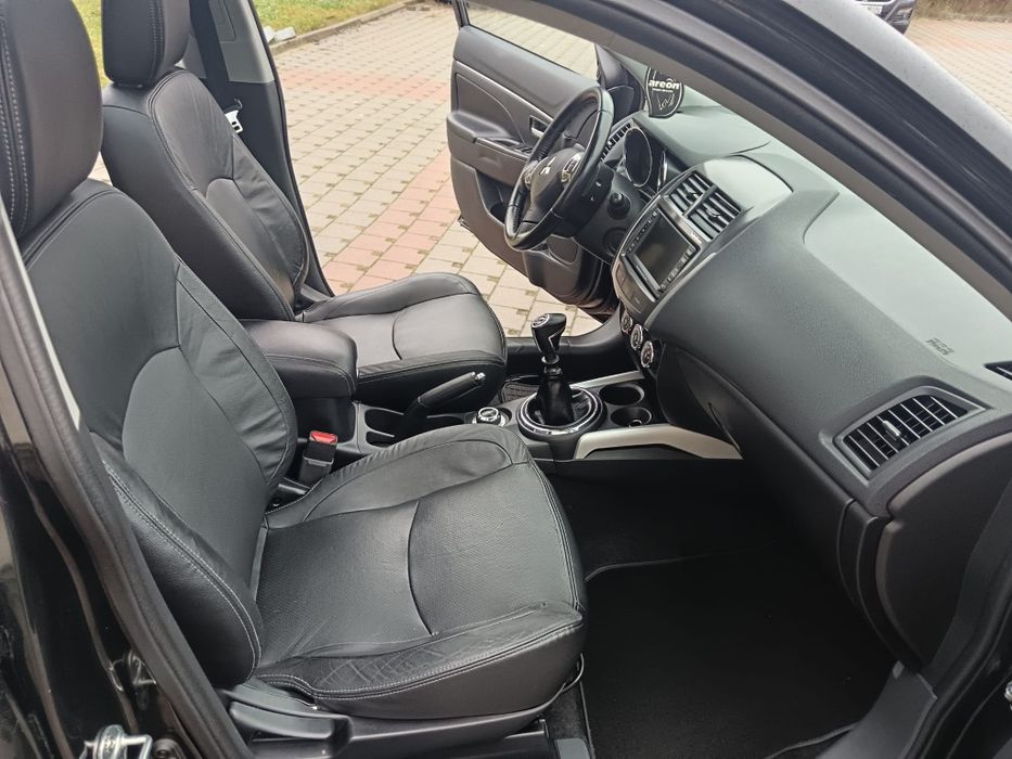 MITSUBISHI ASX varianta de varf