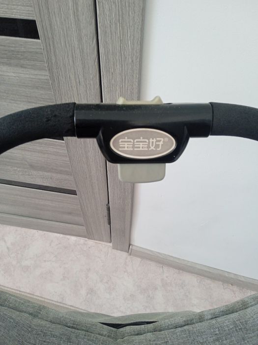 Продам коляску летний  среднем состояние