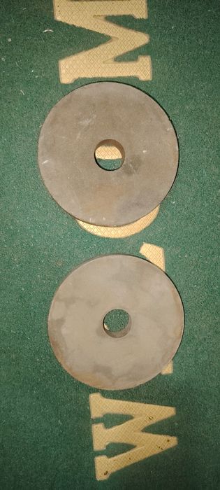 Qayraq tosh sssr yangidek