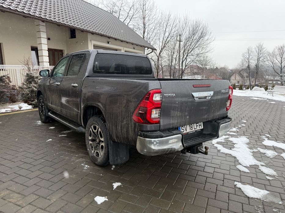 Toyota Hilux Exclusive 2.8 D-4D, Automată, 2022