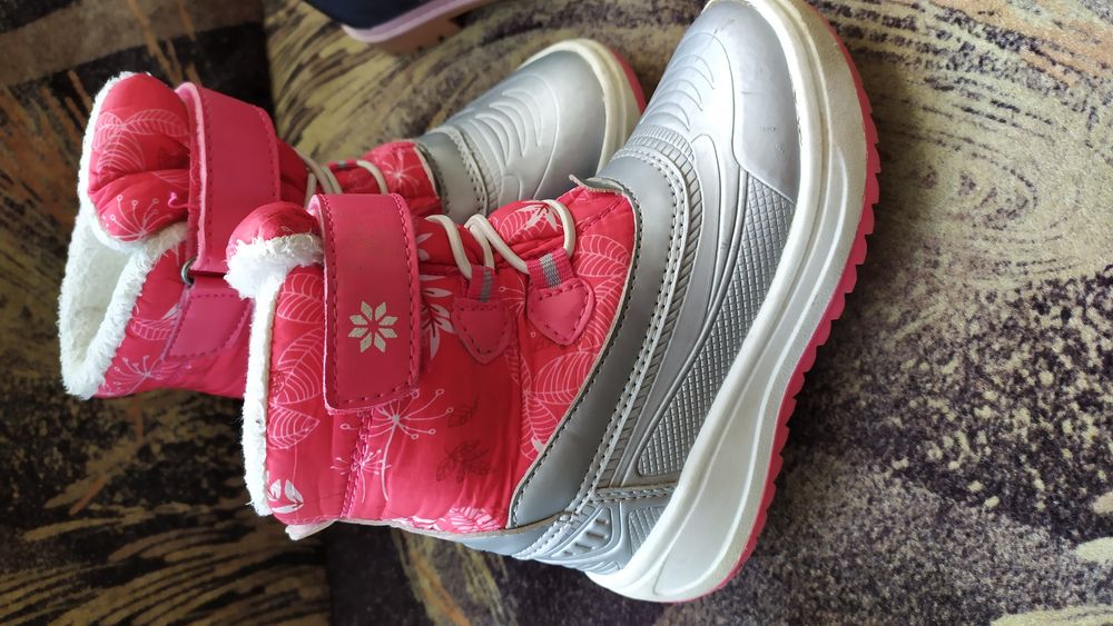 Детски боти и апрески