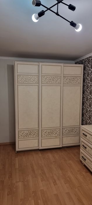Шкаф стенка гардероб мешалка полка