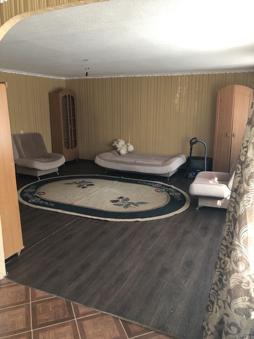 1-комнатная. Студия.Республики 19