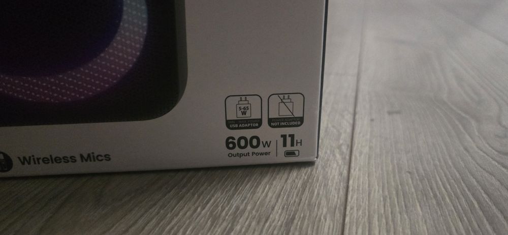 Se vinde boxa karaoke cu ecran  Ikarao Break X2 sigilat.