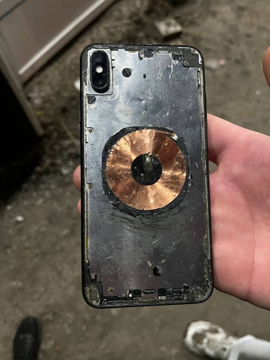 Продам iPhone XS Max 256GB