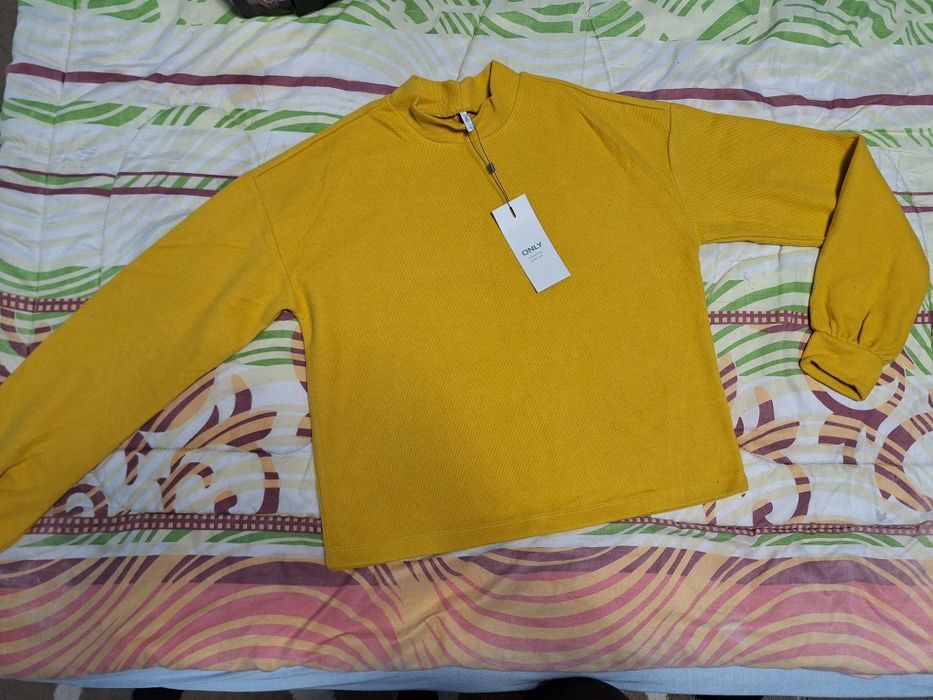 Меки дамски пуловери