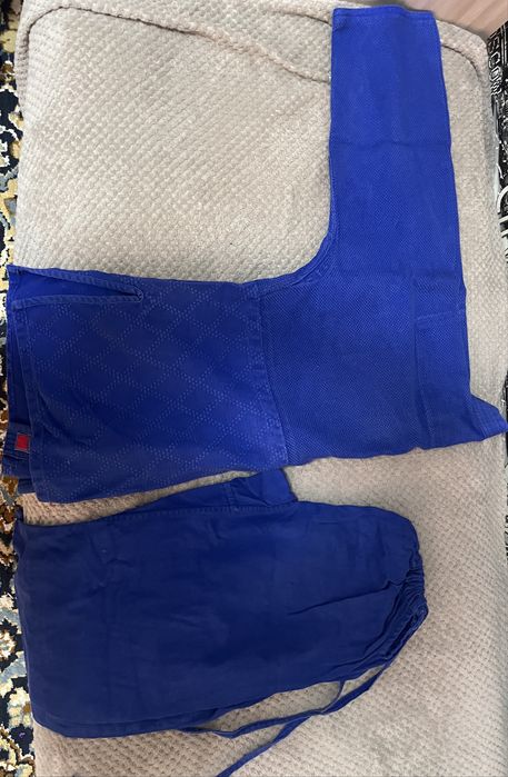 Продам кимоно для дзюдо