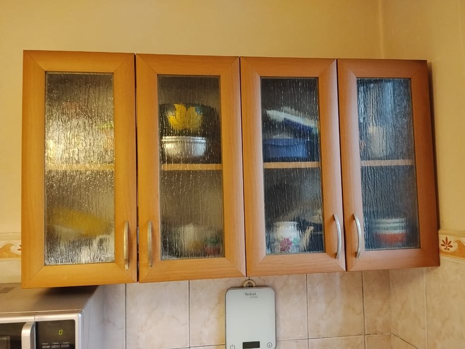 Продам кухонный гарнитур бу