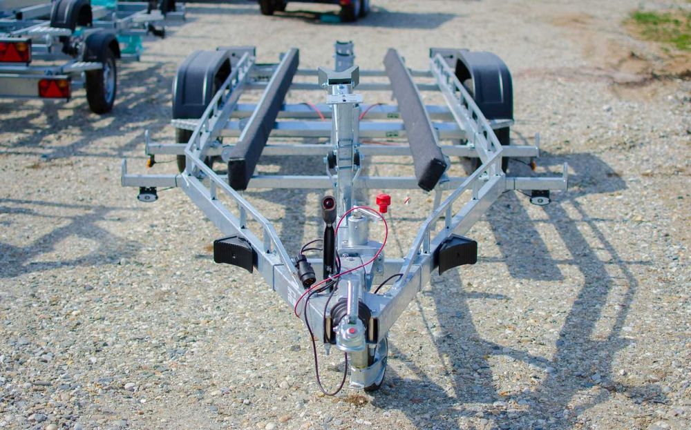 Remorca peridoc-transport barci,skijet,ambarcatiuni 750-2700 kg