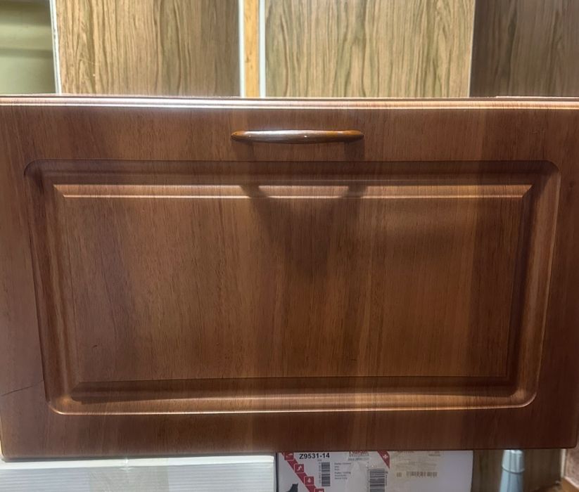 Продам шкаф