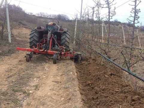 Сенсорный культиватор для сада и виноградника