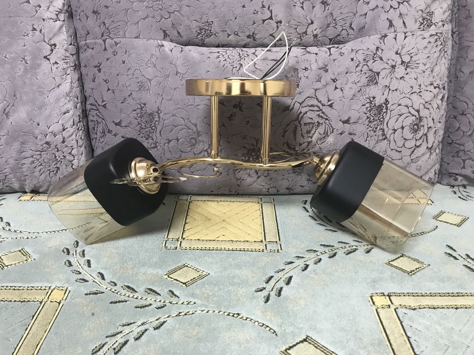 Люстра двух-рожковая для спальни