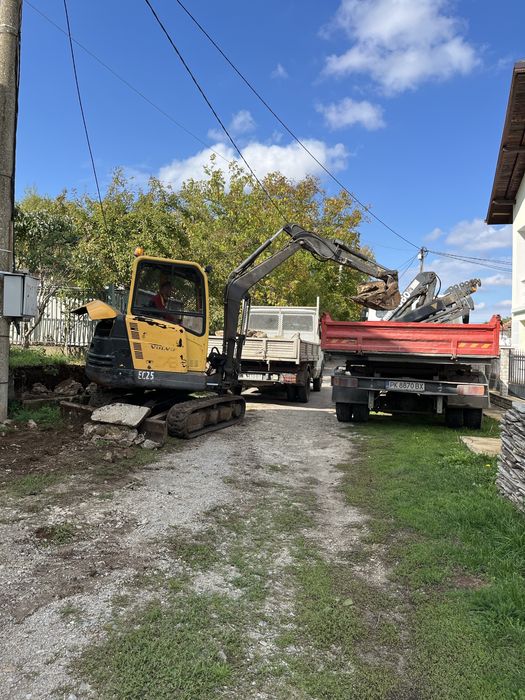 Услуги с Бобкат,Мини Багер и Самосвал с кран!