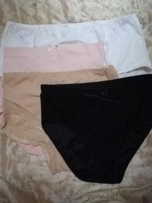 Стягащо бельо  комплекти