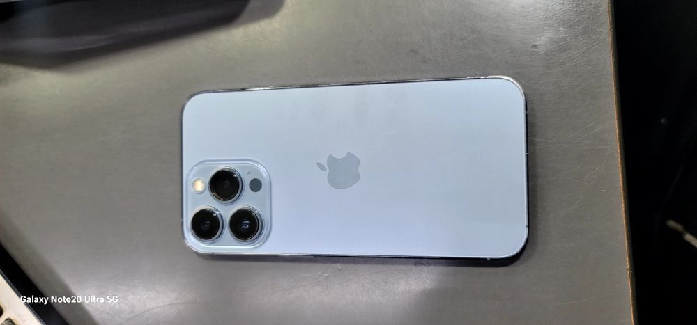Iphone13pro blue