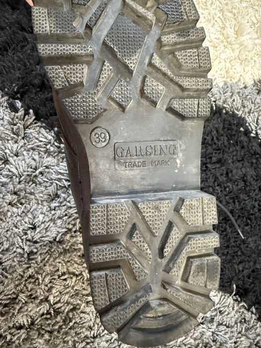 Продаю  мужские берцы