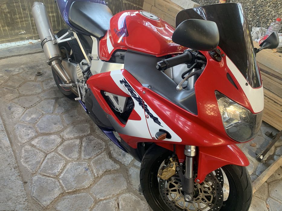 Honda CBR 929 RR Fireblade – 2002 – 31.000 km – Toba Leo Vince