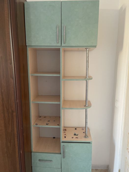 Шкаф……………………………….