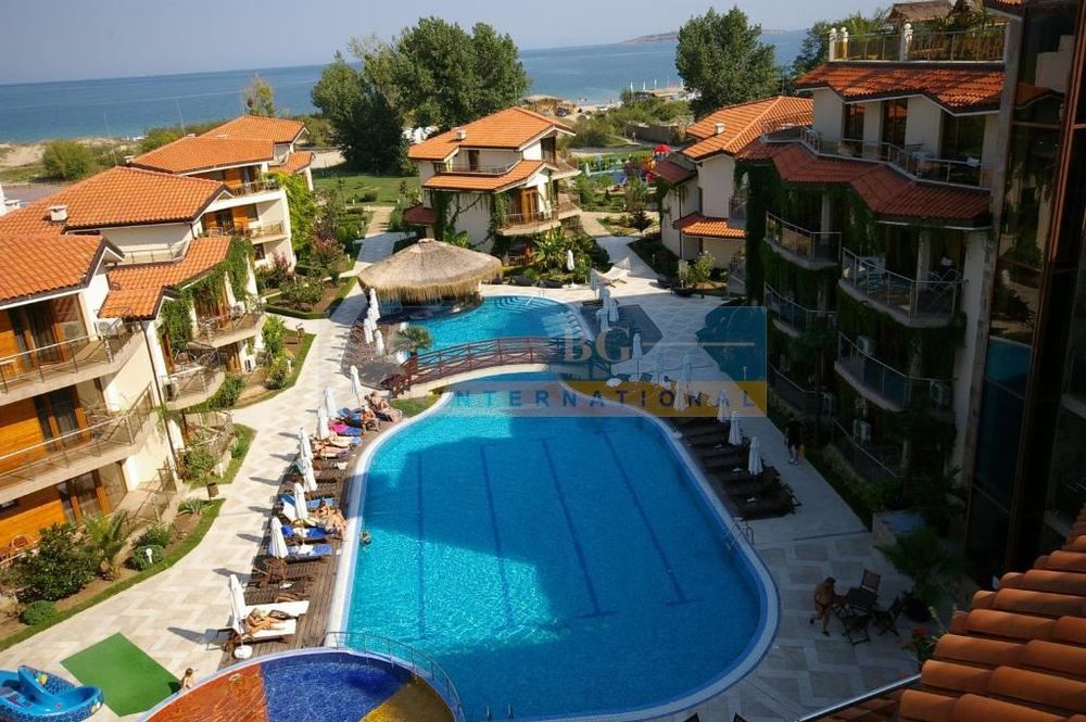 Продава се Двустаен апартамент в Созопол - 75 кв.м за 867 €/кв.м - Снимка #3