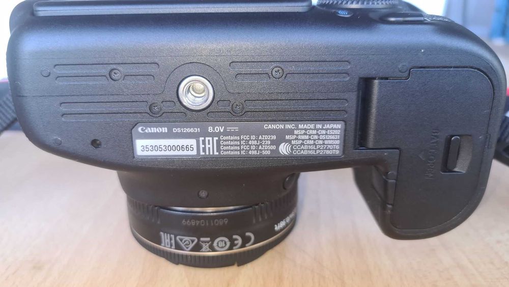 Полнокадровый CANON EOS 6D Mark II Отл. сост.