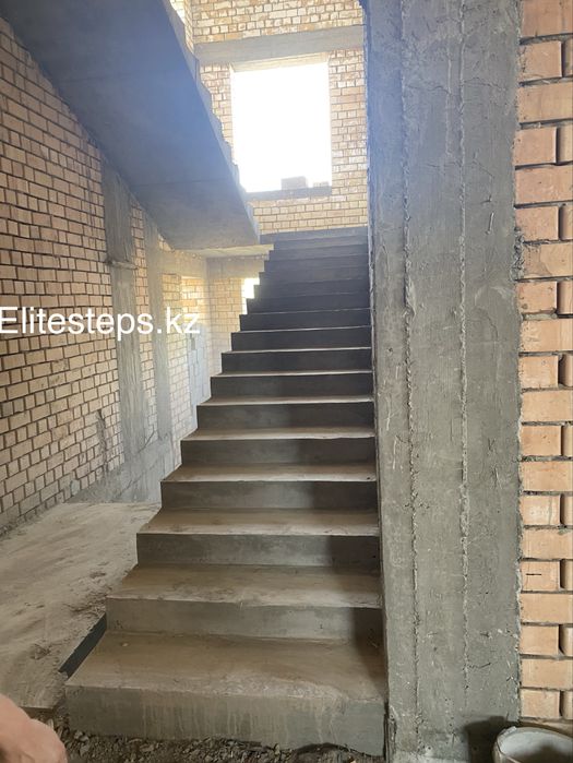 Лестница бетонная