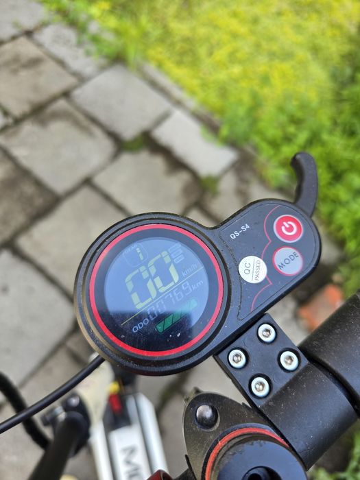 Trotinetă electrică Motus Pro 8.5 Lite