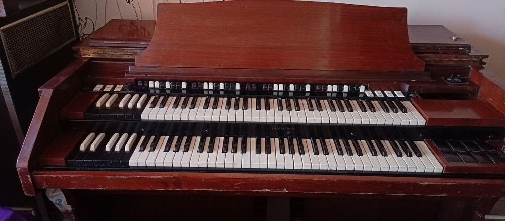 Hammond organ RT3