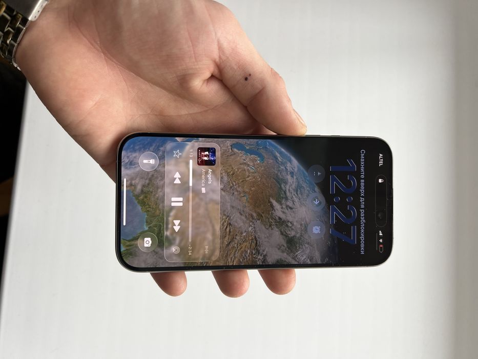 Продам Айфон 15про