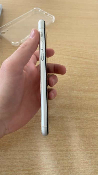 IPhone XR 128gb white