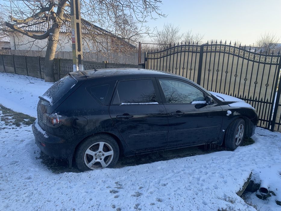 Mazda 3 an 2005 benzina