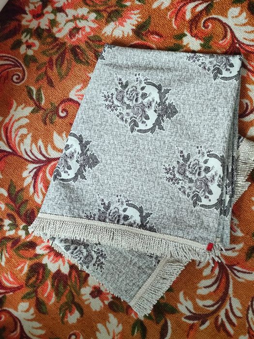 Продам дивандек гобеленовый